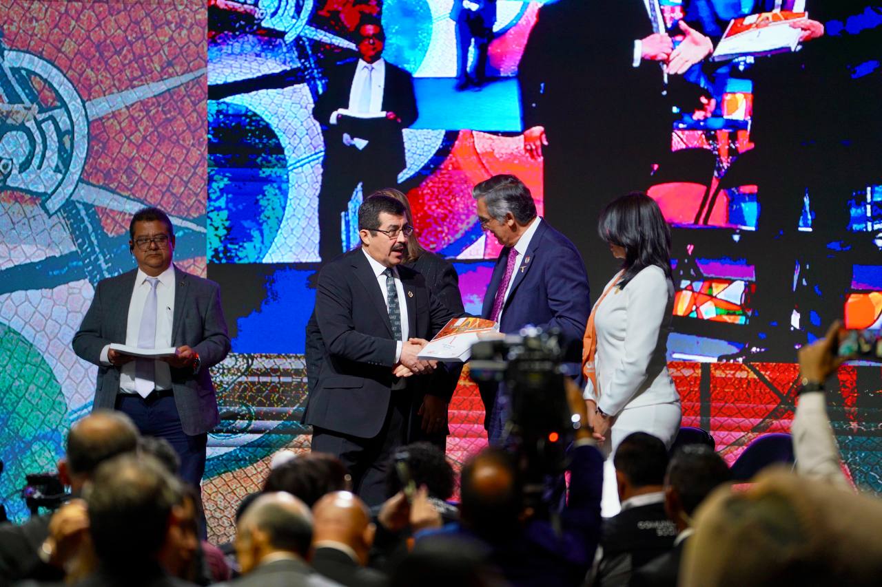 📚 ¡Nuevo Laredo se consolida como motor educativo en Tamaulipas! Mira todo lo que se anunció 👉