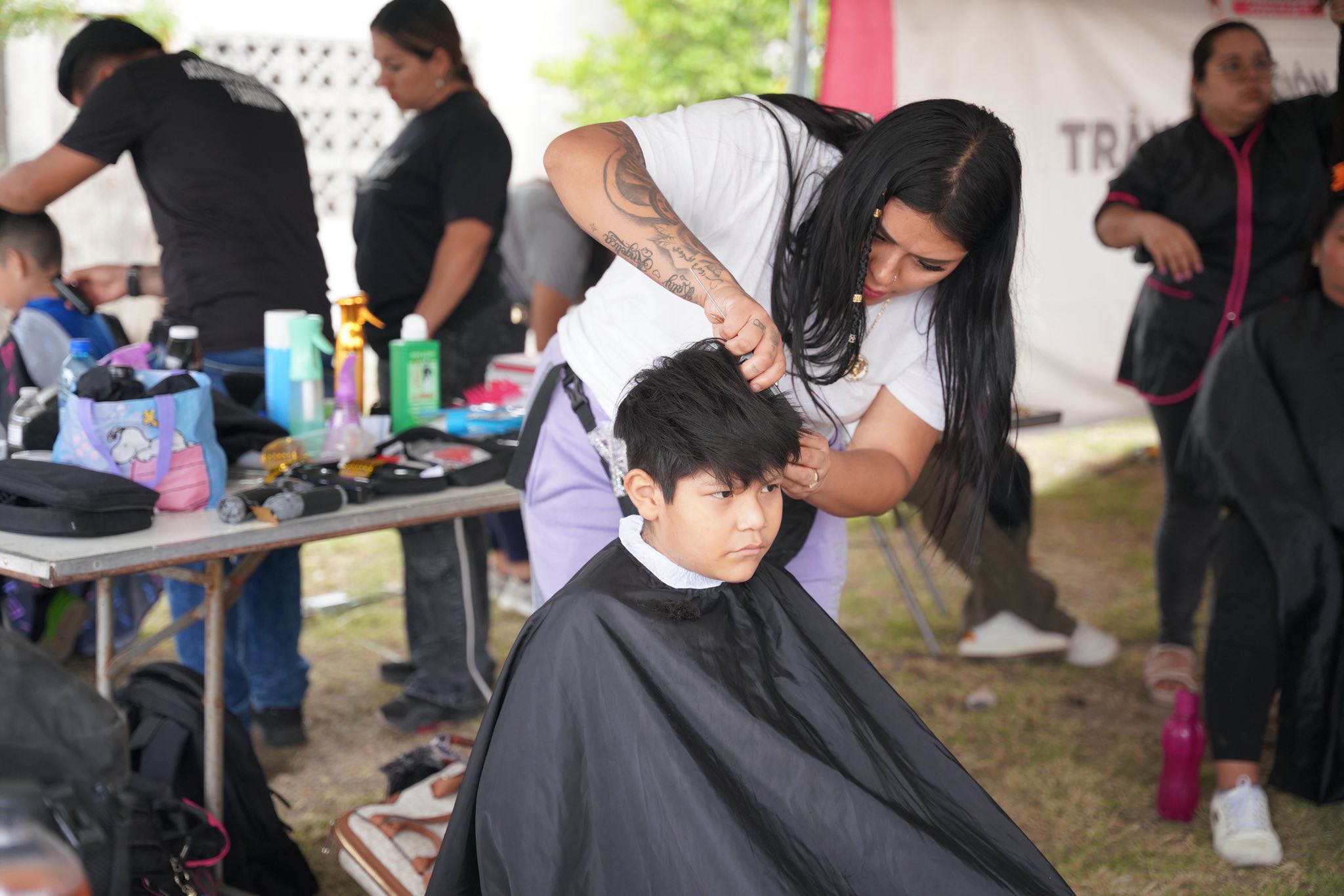 Servicios de corte de cabello gratuitos durante programa social en Nuevo Laredo