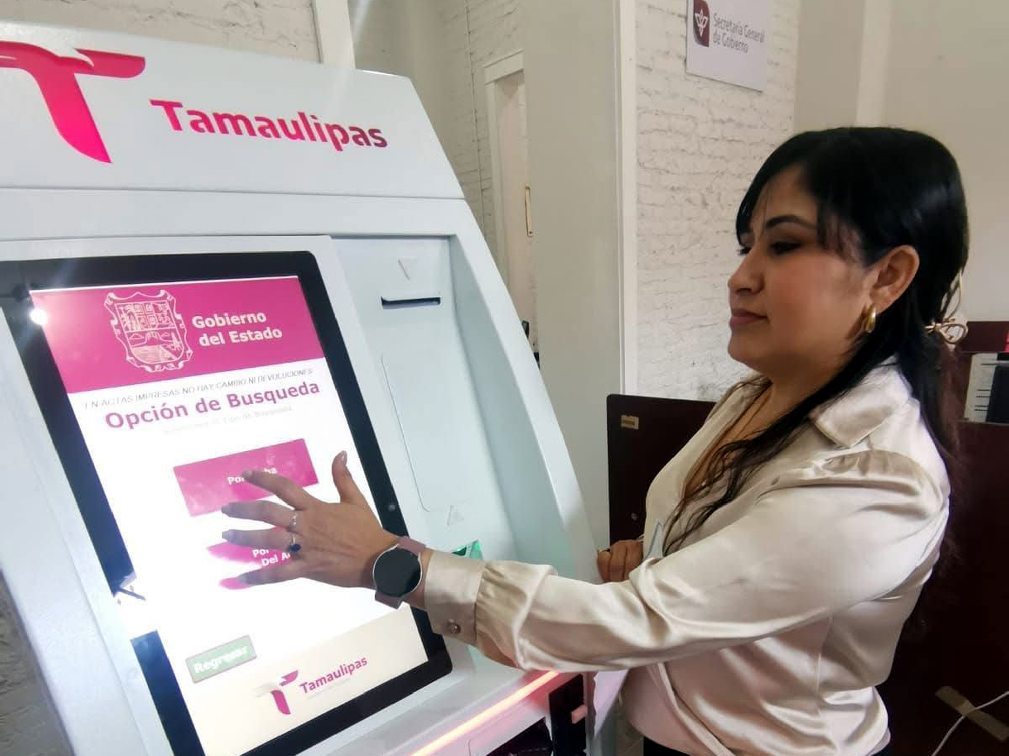 Cajero de actas certificadas en Registro Civil de Nuevo Laredo moderniza trmites oficiales con acceso a documentos de todo el pas