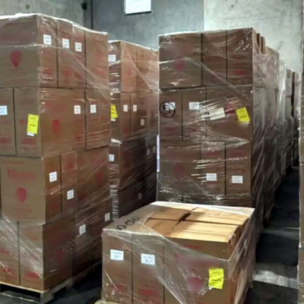 CBP decomisa cigarros falsificados en Laredo abril 2025