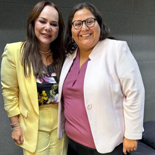 Carmen Lilia Canturosas y Citlalli Hernández en Ciudad de México durante reunión del CNOTDU