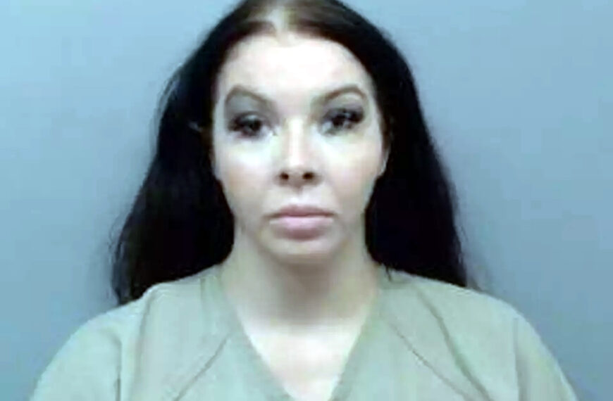 Ciudadana de EE.UU. detenida en puente de Laredo al intentar cruzar a Nuevo Laredo con más de $32,000 sin declarar