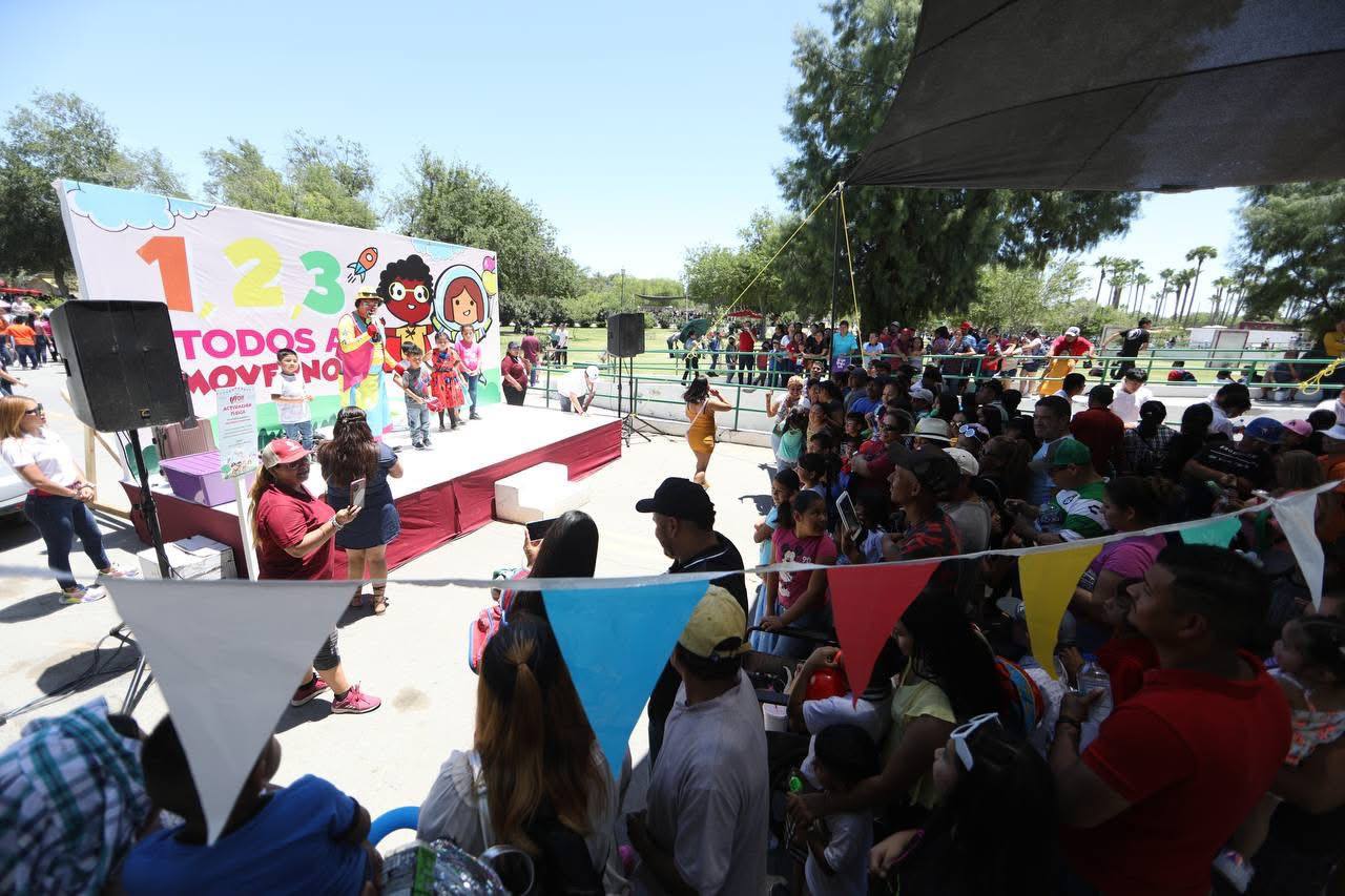 Nios disfrutando el Festival del Da del Nio en Parque Viveros