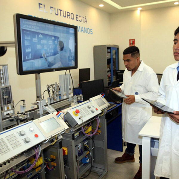 ¡Así se construye el futuro en Nuevo Laredo! La UT lanza carrera en Inteligencia Artificial y ya hay fila para inscribirse