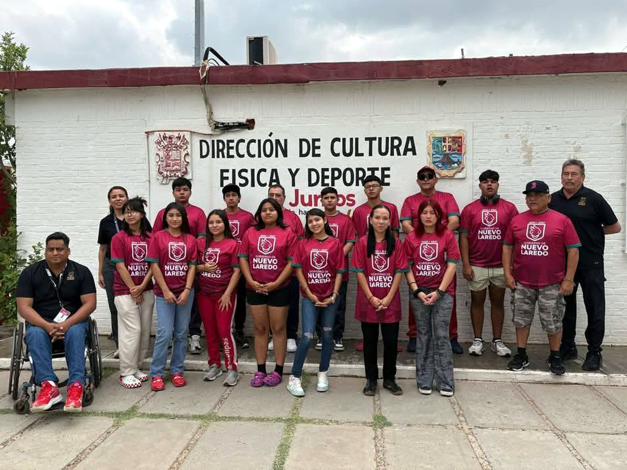 Equipo completo de frontón Lagartijos de Nuevo Laredo antes de viajar al Macroregional CONADE 2025.