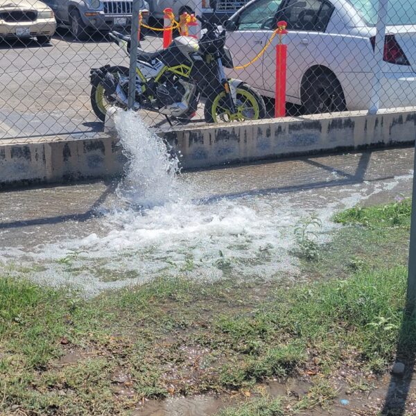 uso indebido del agua en Nuevo Laredo