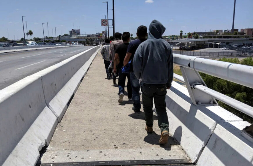 Personas repatriadas en Nuevo Laredo reciben apoyo de transporte y orientación del Instituto Tamaulipeco para el Migrante