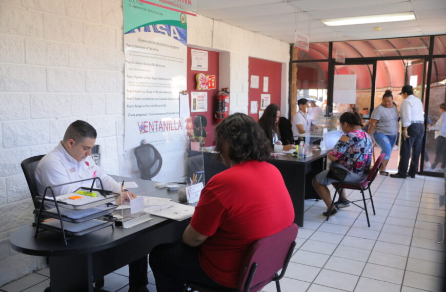 Simplifican trámite de pasaporte en Nuevo Laredo, ya no se requiere llevar acta de nacimiento ni CURP