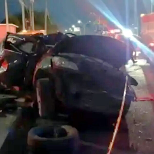 Lugar del accidente en Reforma, Nuevo Laredo, donde murió una mujer y se busca al conductor