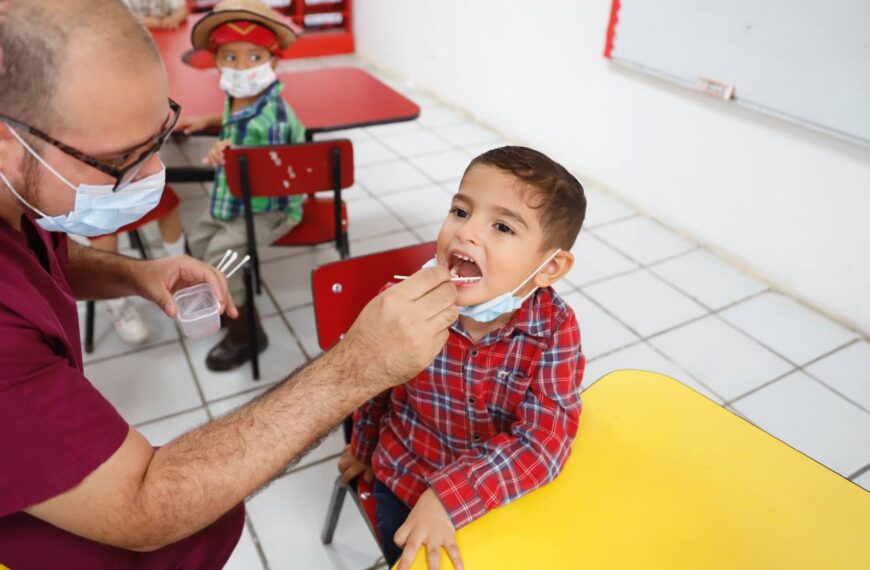 ¿Tienes hijos menores de 16 años? Este servicio médico gratuito en tu colonia puede interesarte