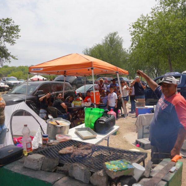 Domingo de Pascua en Nuevo Laredo con familias disfrutando parques limpios y seguros