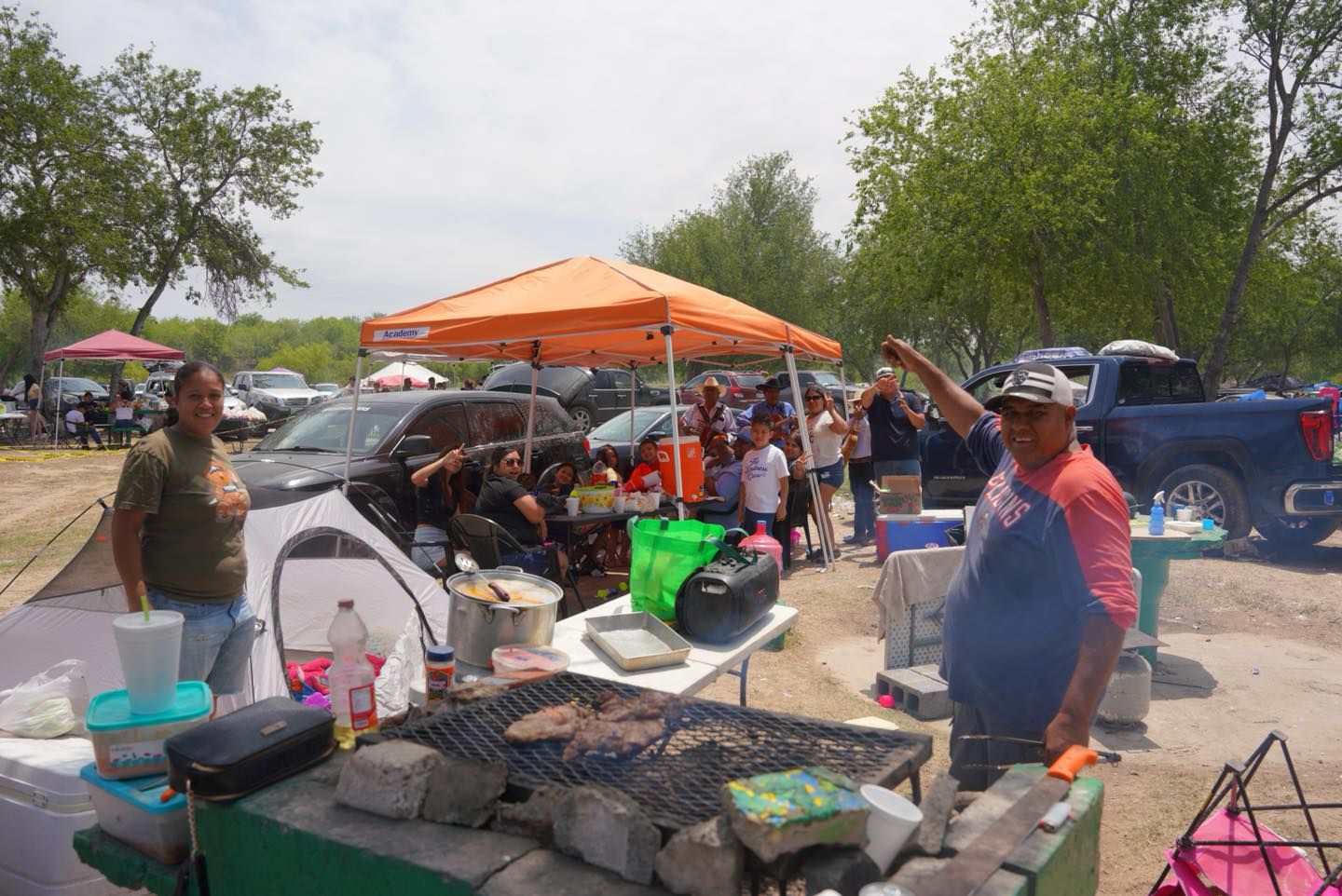 Domingo de Pascua en Nuevo Laredo con familias disfrutando parques limpios y seguros