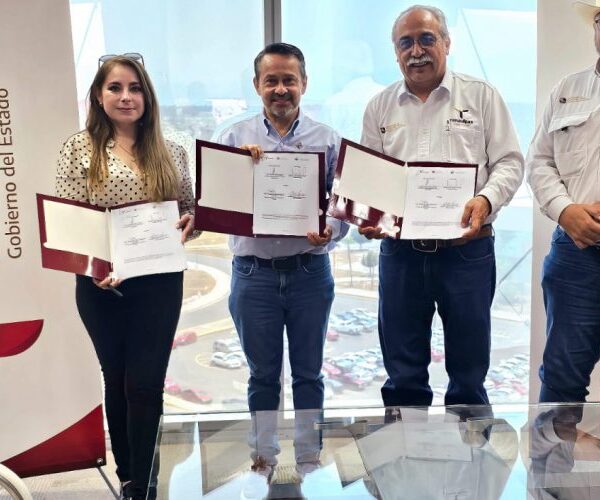 Firman convenio para fomentar actividades productivas en el sector rural en el Día de la Tierra