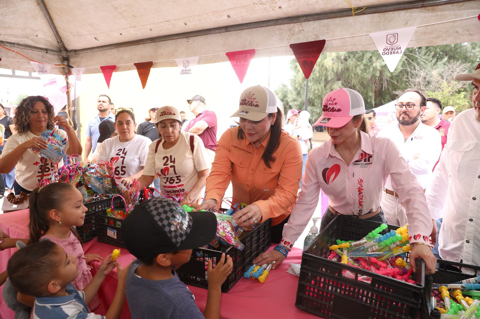 Festival del Da del Nio 2025 en Parque Viveros familias disfrutando actividades gratuitas en Nuevo Laredo
