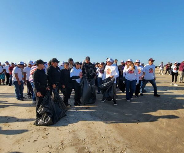 Participa personal de la Guardia Estatal en Limpiazo Playa Tesoro Altamira