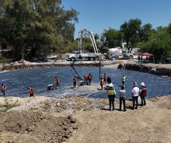 Construye gobierno estatal tanque de almacenamiento de agua potable en Victoria