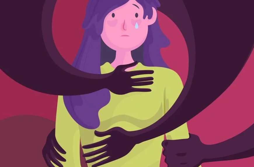 Mujeres de Nuevo Laredo participando en taller de autoestima y expresión corporal impartido por INMUJER.