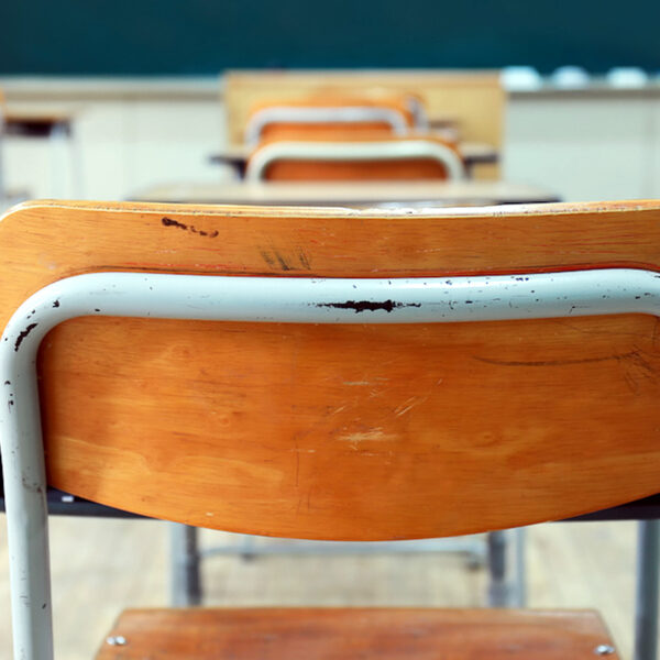 Imagen de escuela vacía por final anticipado del ciclo escolar 2024-2025