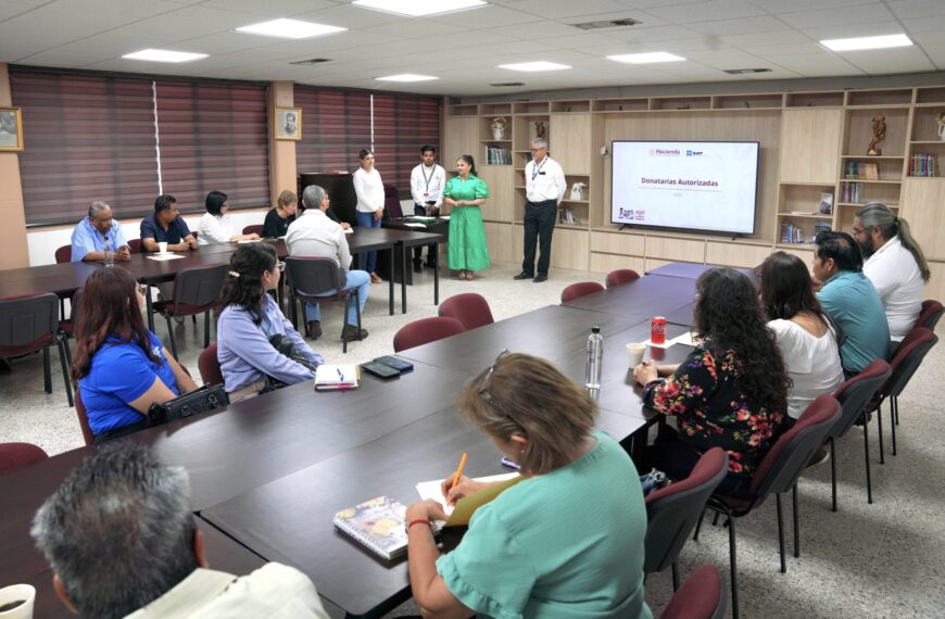 capacitación SAT Nuevo Laredo a asociaciones civiles