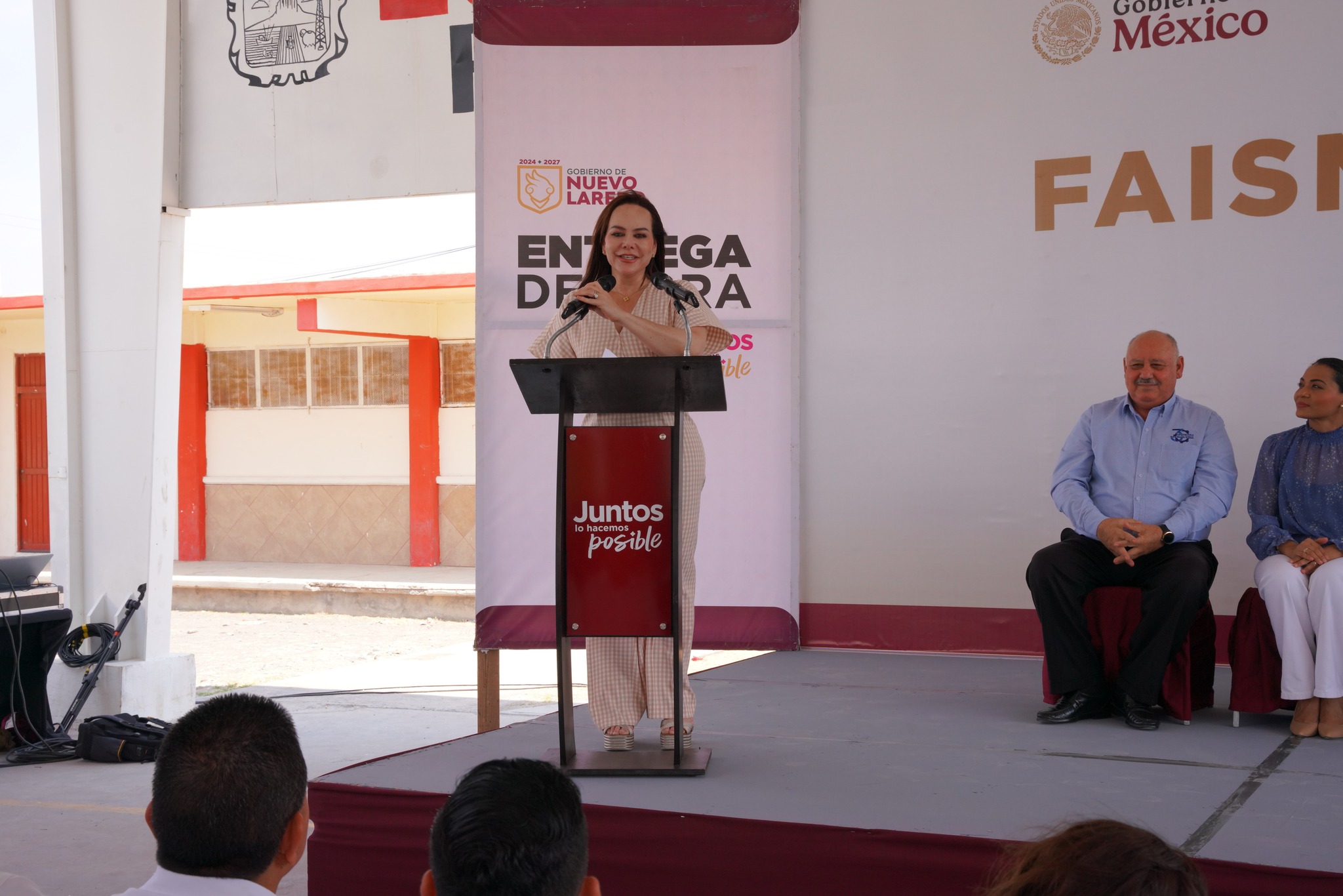 entregan obras educativas en colonias de Nuevo Laredo