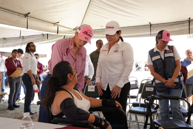Programa Presidencia Cerquita de Ti en Nuevo Laredo entrega apoyos en Los Fresnos