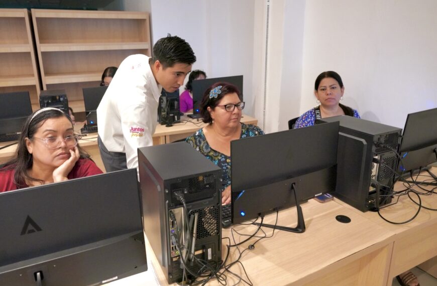 Por la alta demanda abren dos cursos de computación para mujeres en la Infoteca