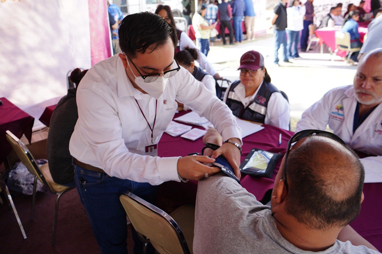 El DIF Nuevo Laredo y el Hospital General lanzan en junio una campaña gratuita de vasectomía para hombres con paternidad satisfecha, promoviendo salud y responsabilidad.