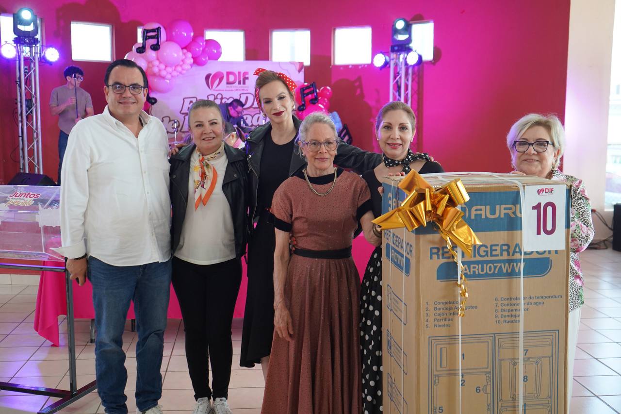 Madres adultas mayores celebran el Da de las Madres en la Casa Club del Adulto Mayor DIF Nuevo Laredo