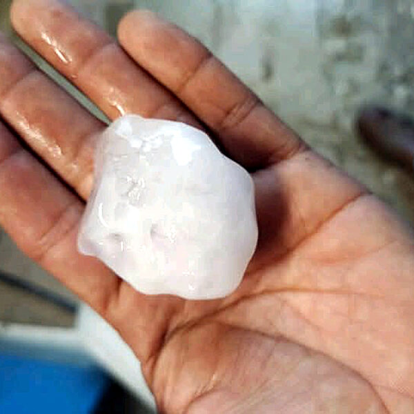 Granizo de 3 cm tras la granizada en Nuevo Laredo hoy