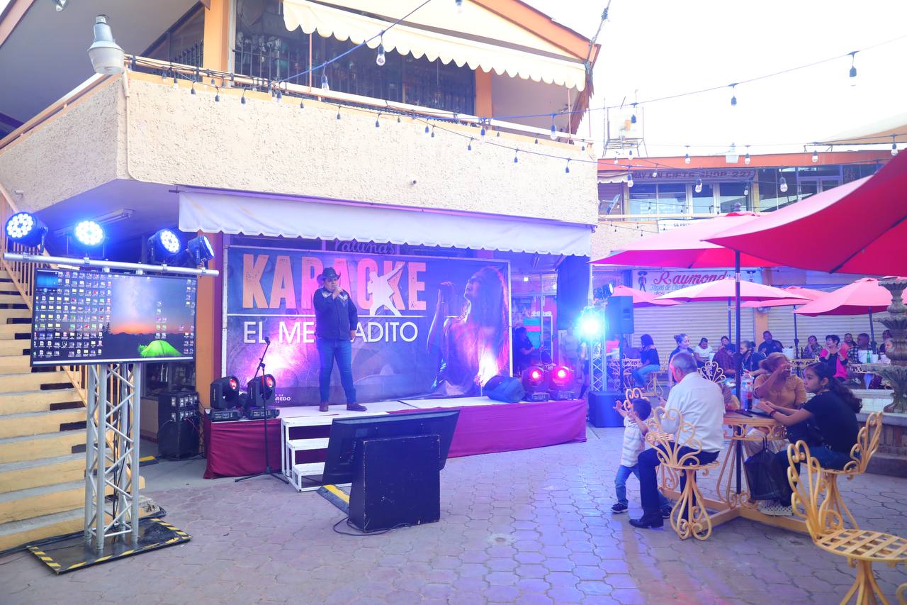 Concurso de karaoke en Nuevo Laredo Cantando en el Mercado Maclovio Herrera