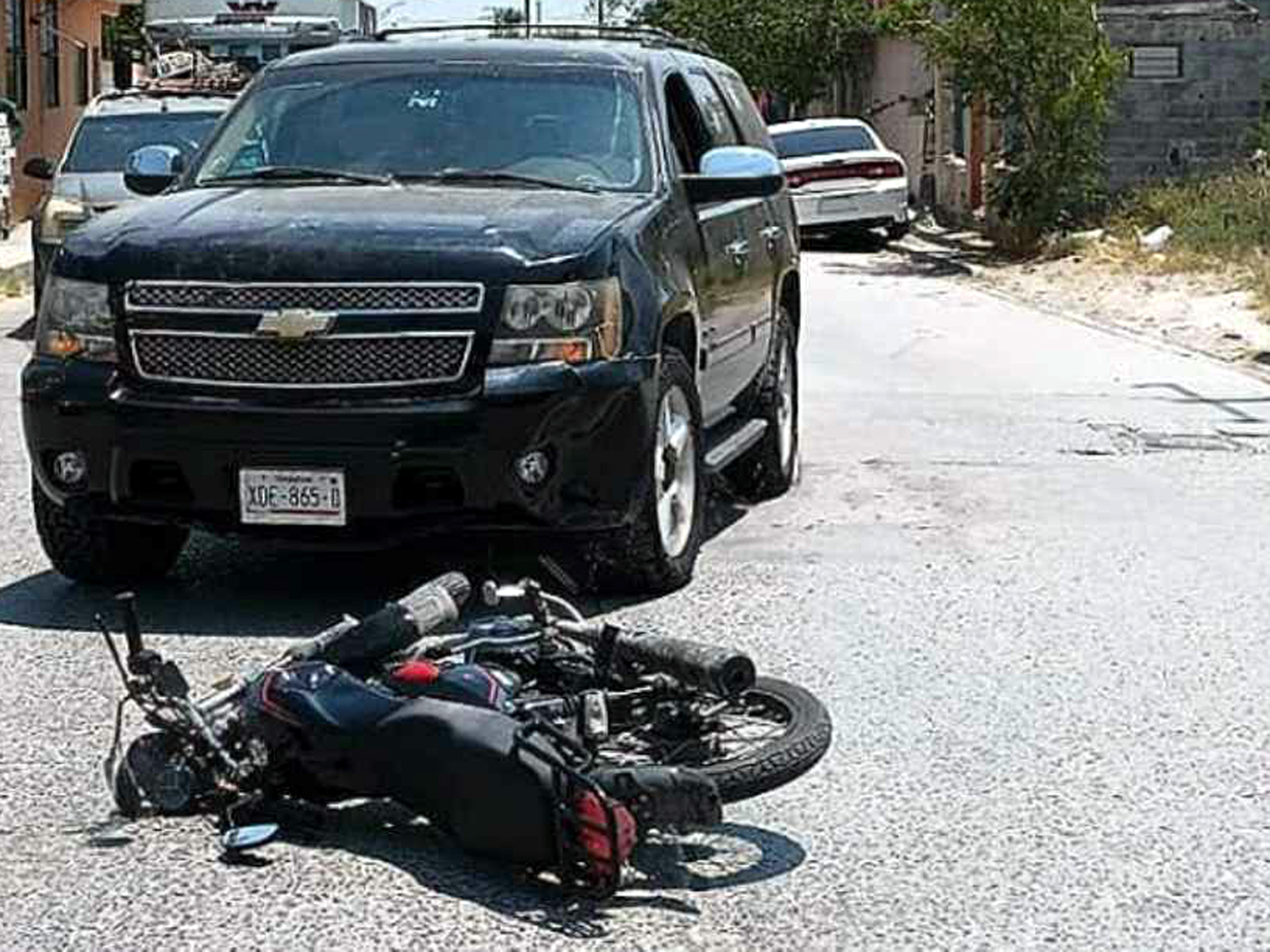 motocicleta arrollada por camioneta en Nuevo Laredo