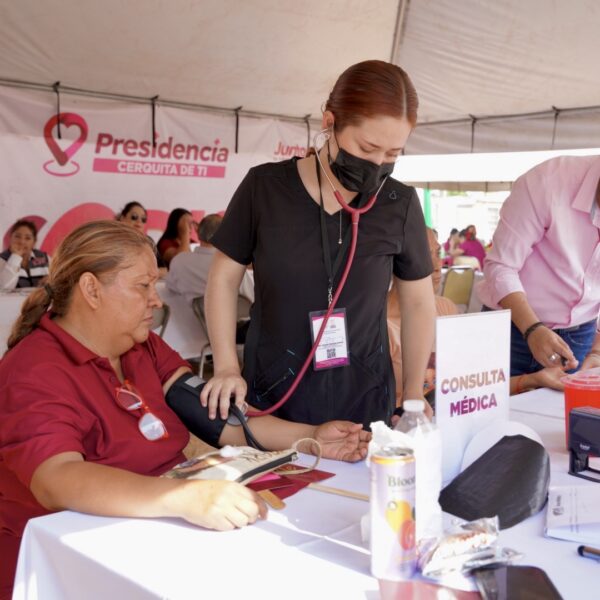 Atención ciudadana en la colonia Los Fresnos por parte del programa Presidencia Cerquita de Ti