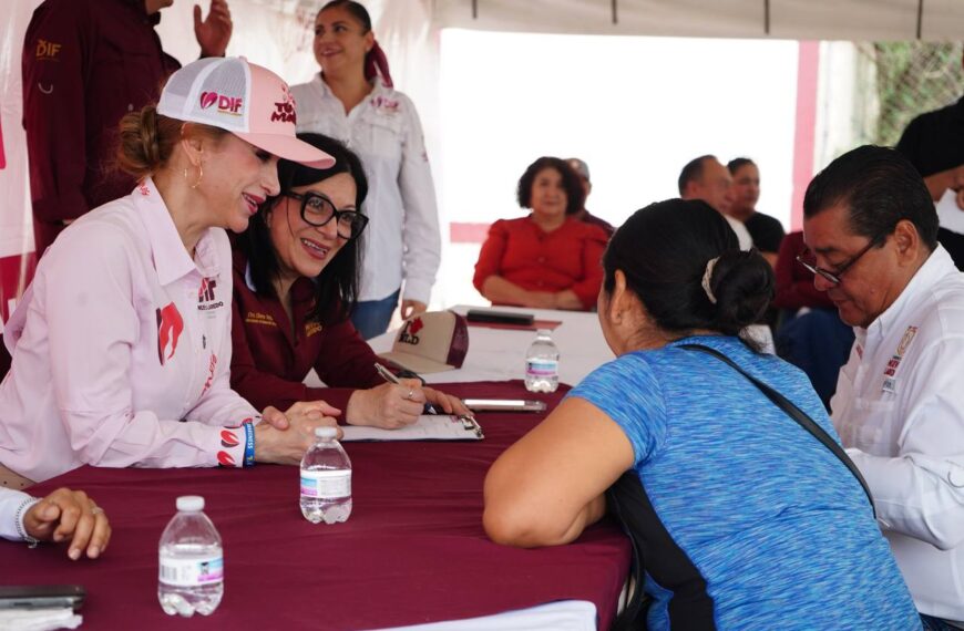 Ciudadanos reciben atención médica y apoyos del programa Presidencia Cerquita de Ti en colonia Solidaridad