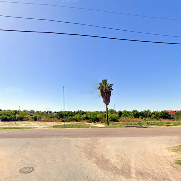 Persecución en Laredo termina en el Río Bravo con droga hallada en vehículo