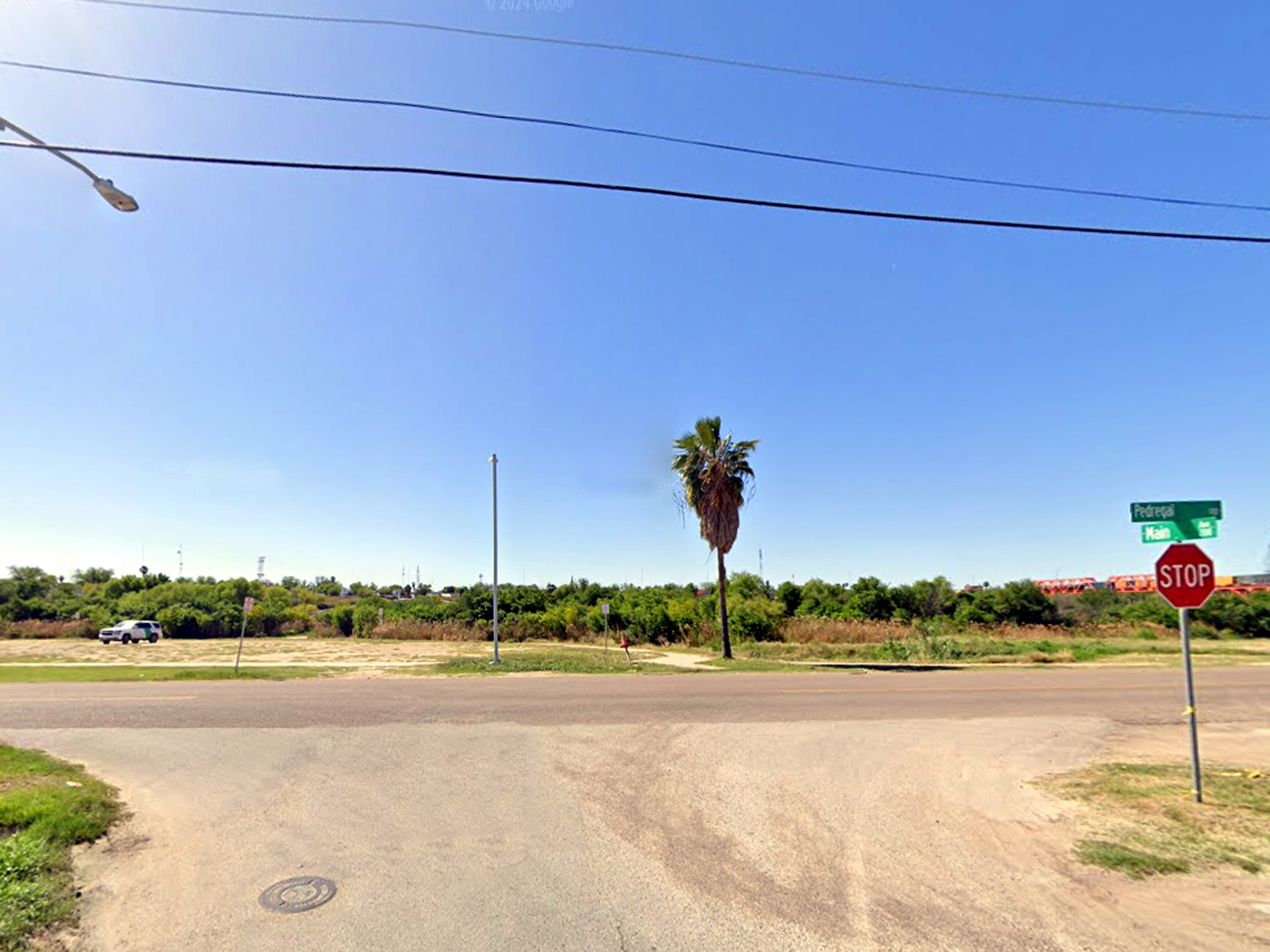 Persecución en Laredo termina en el Río Bravo con droga hallada en vehículo