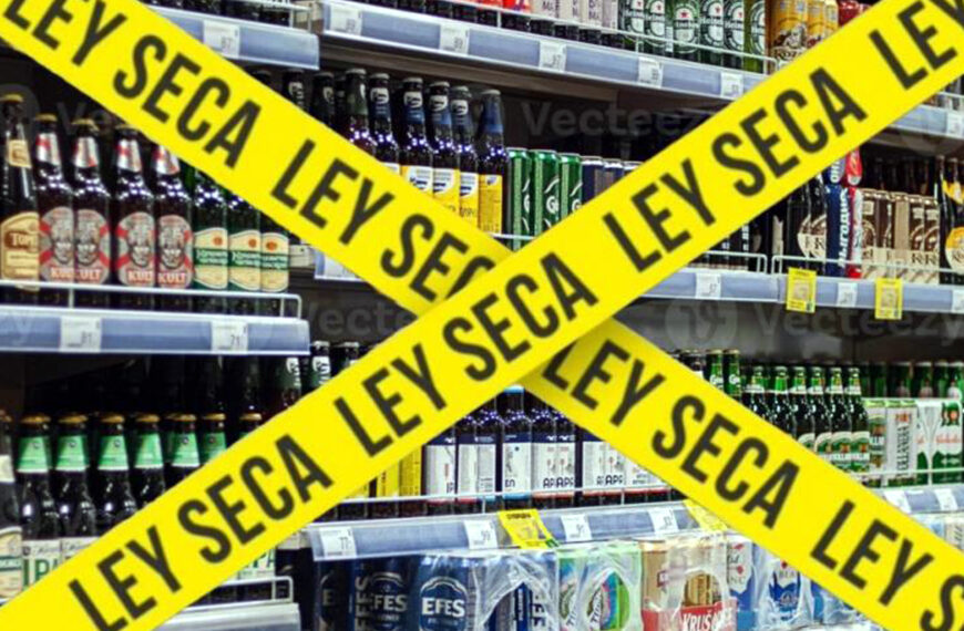 Ciudadanos compran alcohol en Laredo, Texas previo a la ley seca por elecciones en Nuevo Laredo