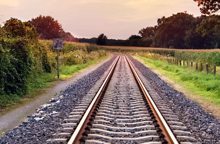 Ruta del tren Saltillo Nuevo Laredo con 8 estaciones y 5.5 millones de viajes