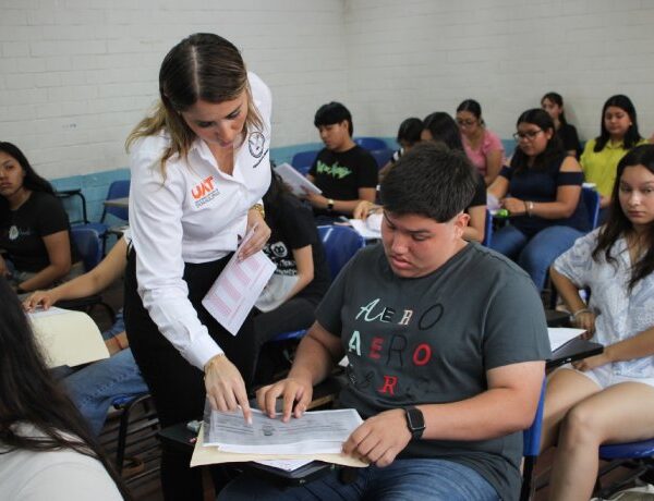 Recibe la UAT a miles de jóvenes en…