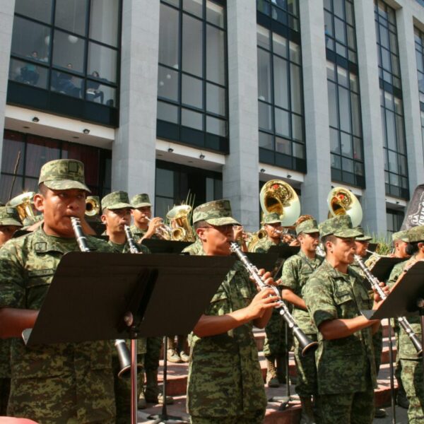 Invitan al concierto de gala de la banda…