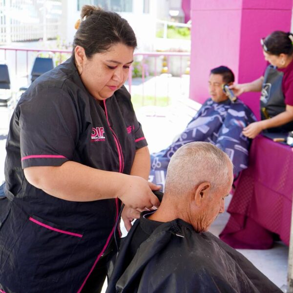 Reconoce DIF Nuevo Laredo a los padres con…