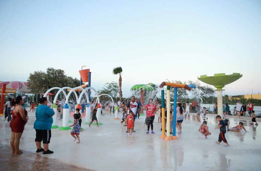 El Laguito se llena de vida: familias neolaredenses abarrotan parque tras inauguración del puente panorámico