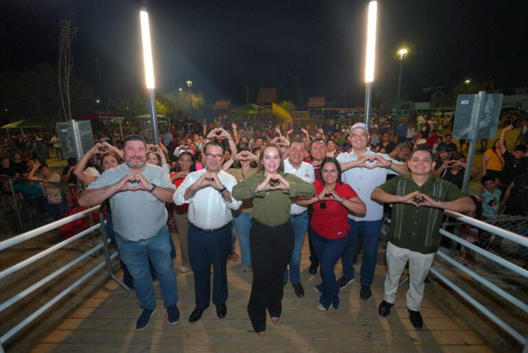 Carmen Lilia inaugura el puente panorámico del parque península del Laguito