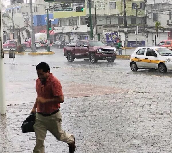 Tormentas en Tamaulipas dejan múltiples afectaciones en la región sur