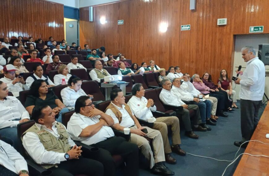 Actualiza Salud a sus trabajadores con el curso taller para el manejo clínico del dengue