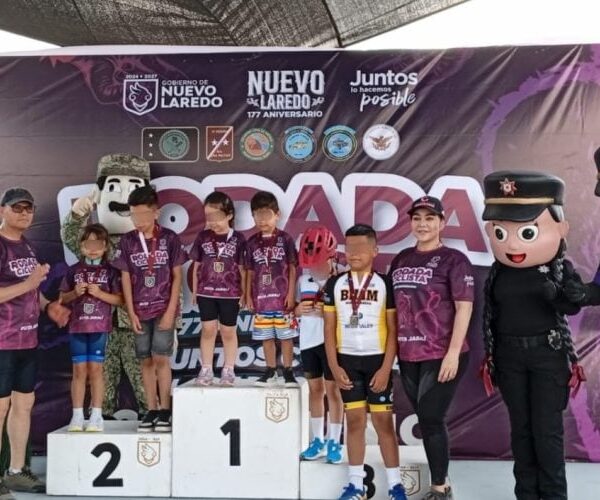 Guardia Estatal de Género participa en una rodada ciclista en Nuevo Laredo