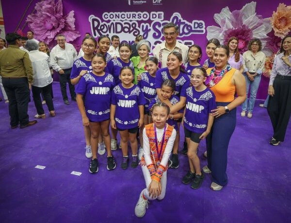 Impulsan Américo y María las tradiciones con el concurso de Rondas y Salto de Cuerda