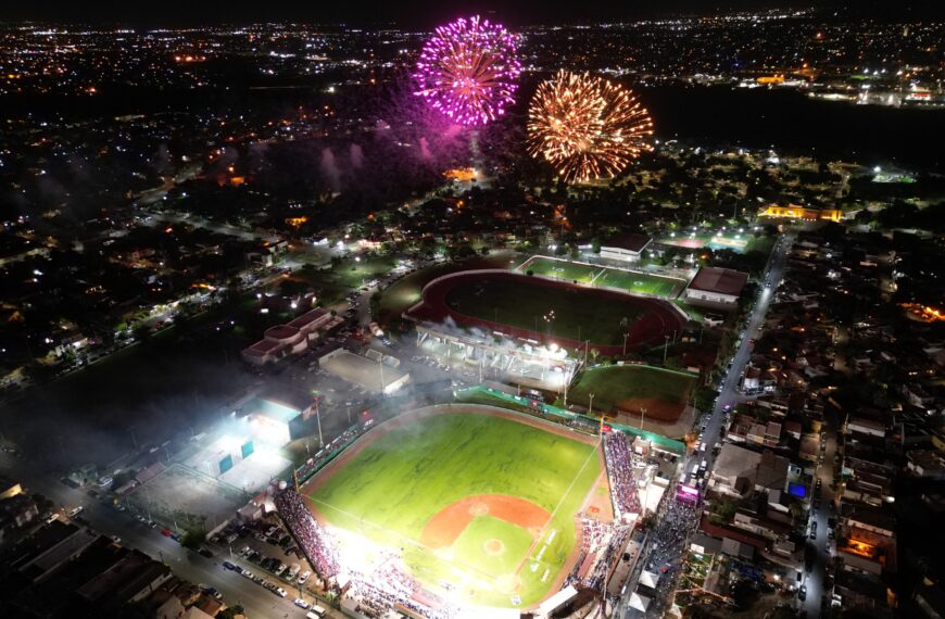Emotiva noche de beisbol une a Nuevo Laredo en el juego del 177 aniversario con triunfo de Tecos ante Charros de Jalisco
