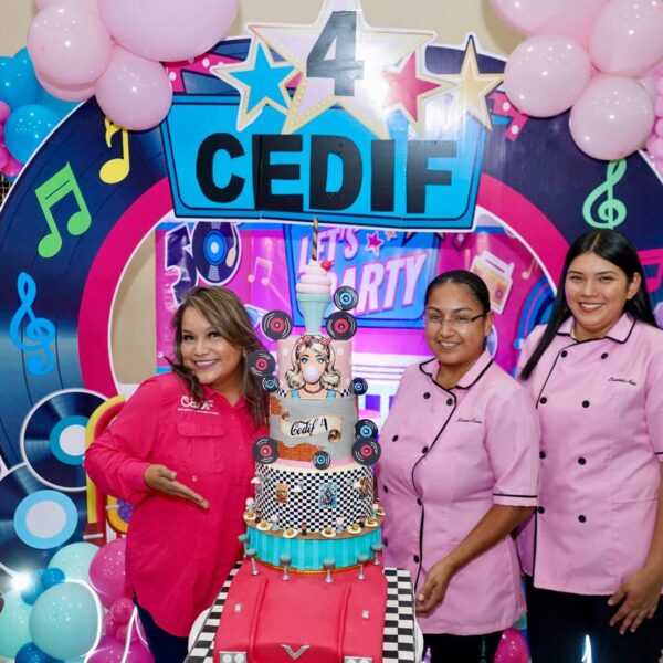 El DIF y CEDIF gradúan a 200 mujeres…