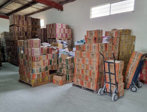 Ya fueron entregados a las primarias de Nuevo Laredo los libros de texto gratuitos