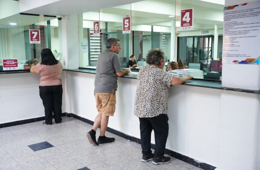 Familias hacen uso de seguro patrimonial que otorga gobierno municipal al pagar el predial